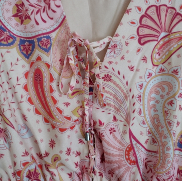 Lovers + Friends NWT Epiphany paisley  floral print pink romper size medium - Picture 7 of 15